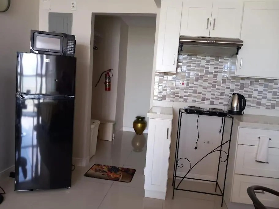 Rosie'S Beachfront/Ocean View Apartment Portmore Greencastle Jamaica